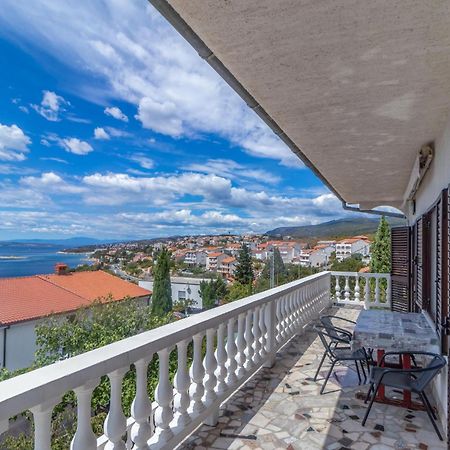 Nice apartment in Novi Vinodolski with 3 Bedrooms&WiFi Buitenkant foto