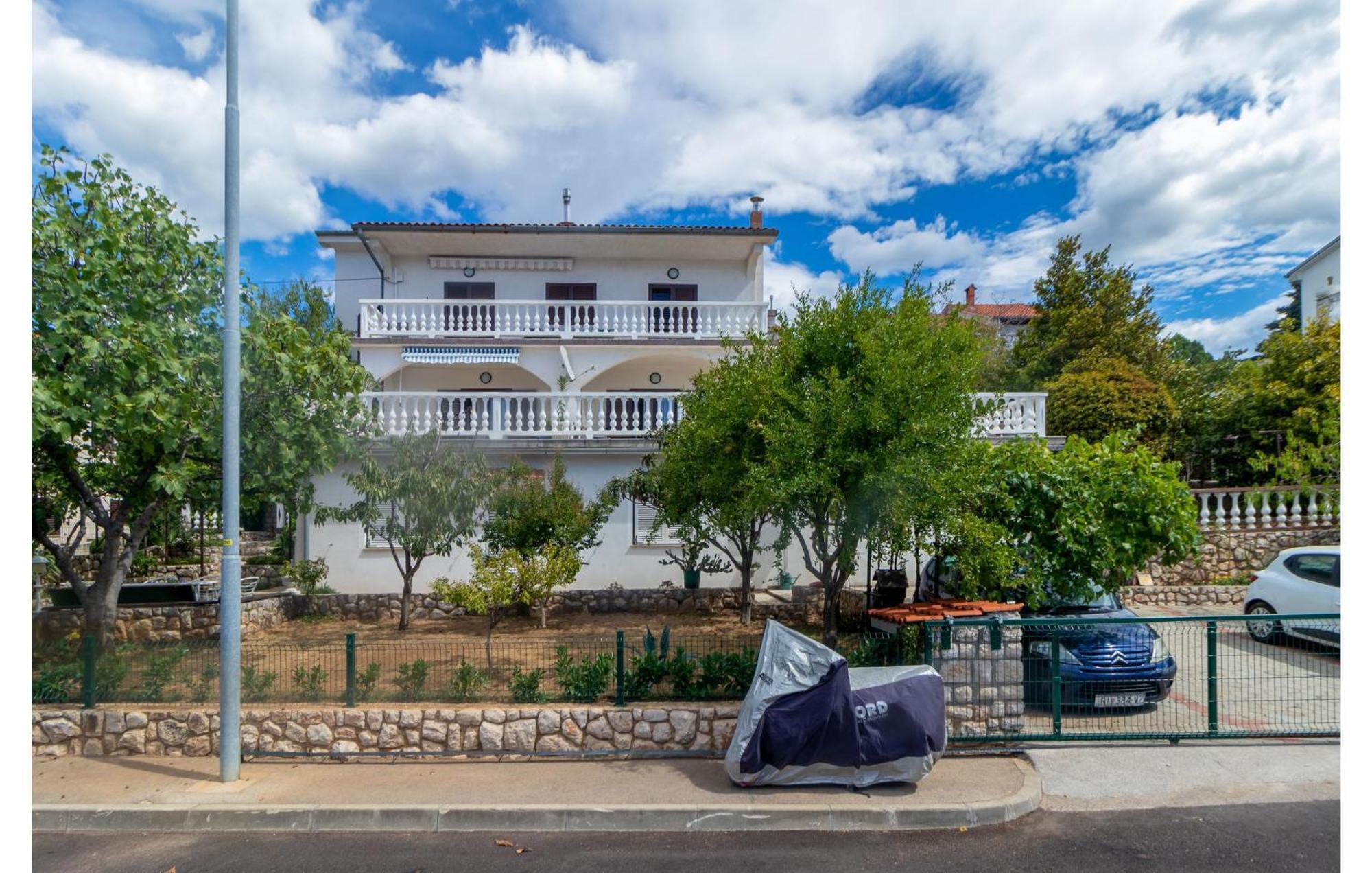 Nice apartment in Novi Vinodolski with 3 Bedrooms&WiFi Buitenkant foto